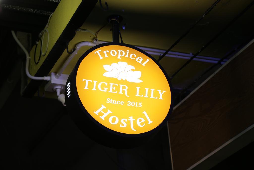 Tiger Lily Hostel Bangkok Exterior foto