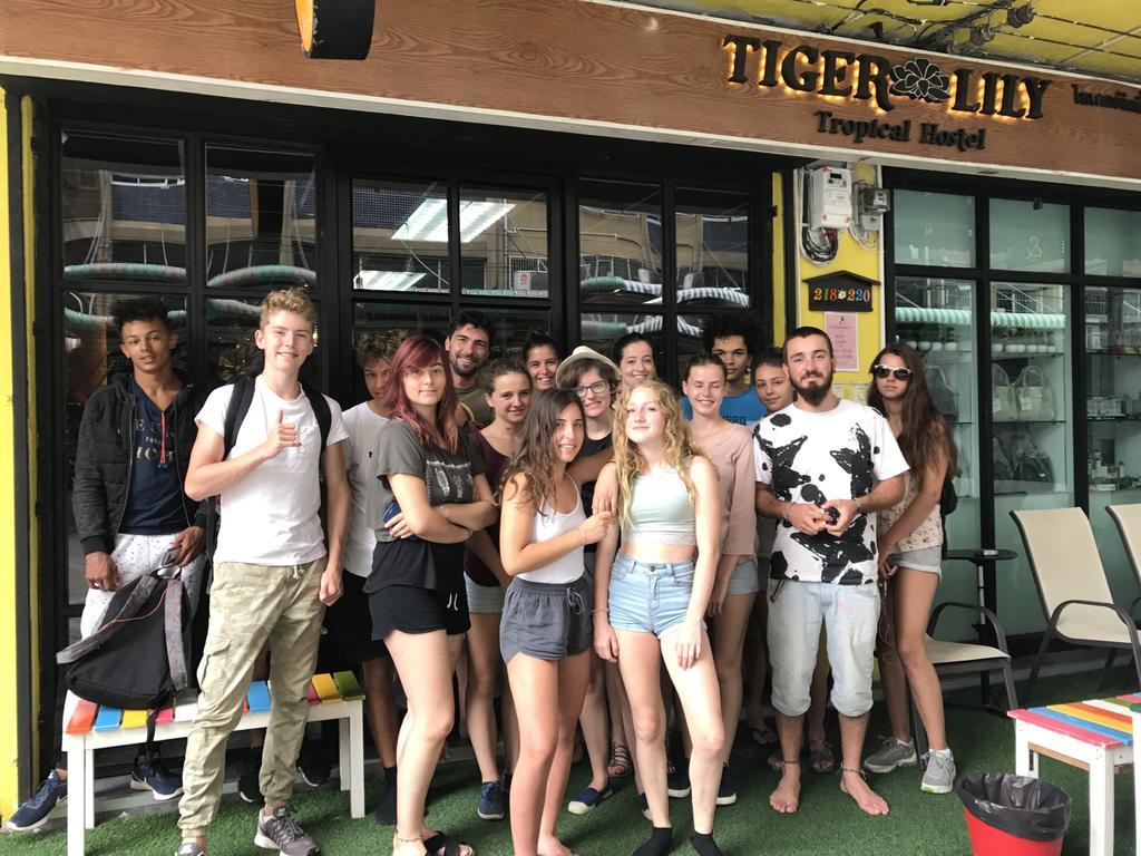 Tiger Lily Hostel Bangkok Exterior foto